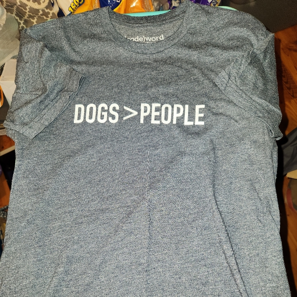 Graphic tee